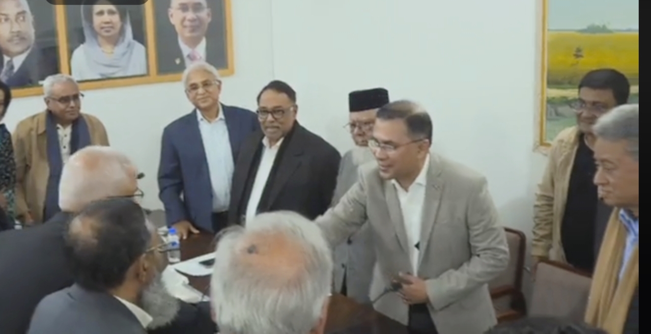 শীর্ষ ব্যবসায়ী ও শিল্প উদ্যোক্তাদের সঙ্গে বৈঠকে তারেক রহমান, অর্থনীতি ও ভবিষ্যৎ নীতিনির্ধারণ নিয়ে আলোচনা